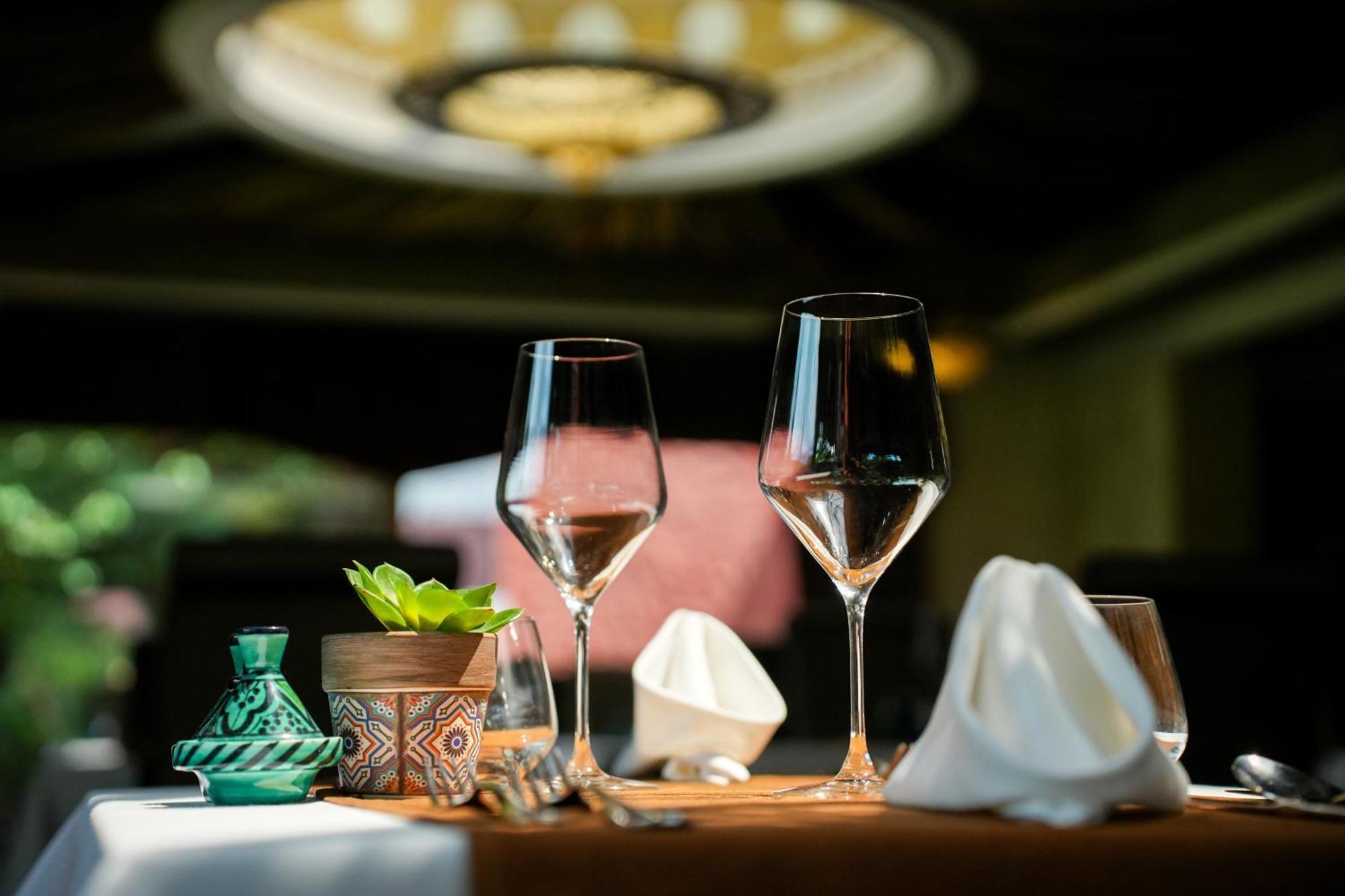 Meses Shiraz Hotel Superior-Adults Only إيغيرسولوك المظهر الخارجي الصورة