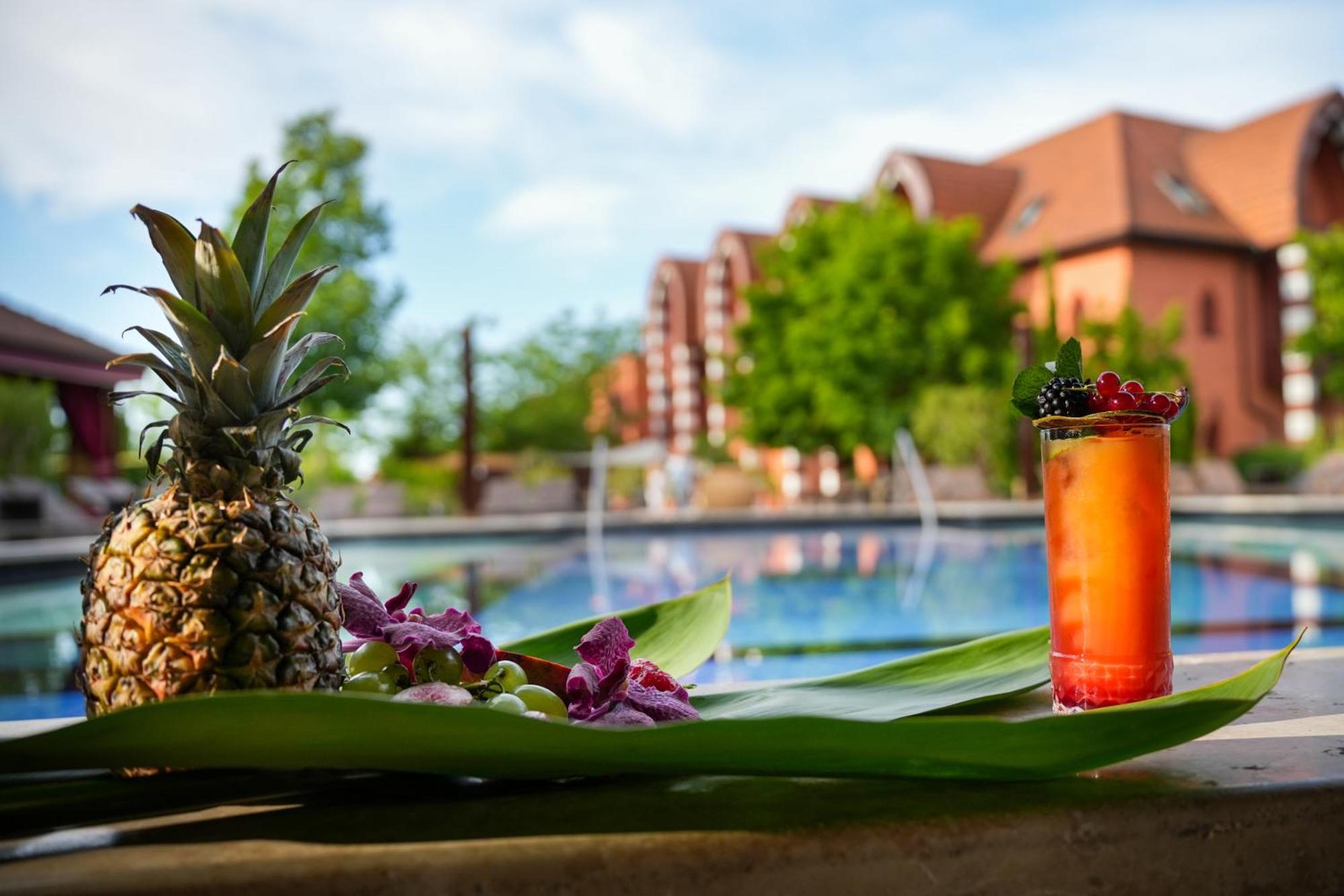 Meses Shiraz Hotel Superior-Adults Only إيغيرسولوك المظهر الخارجي الصورة